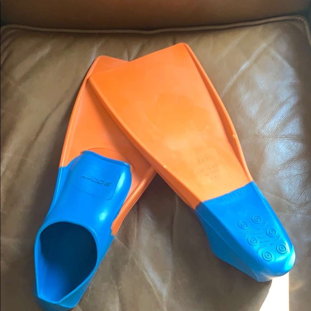 Swim fins